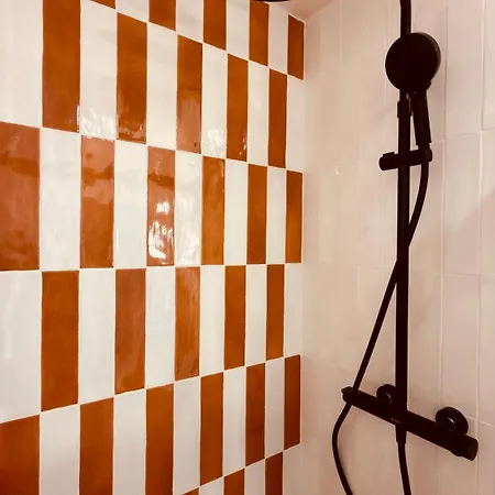 Le Modern Silhouette - Homy * Montluçon